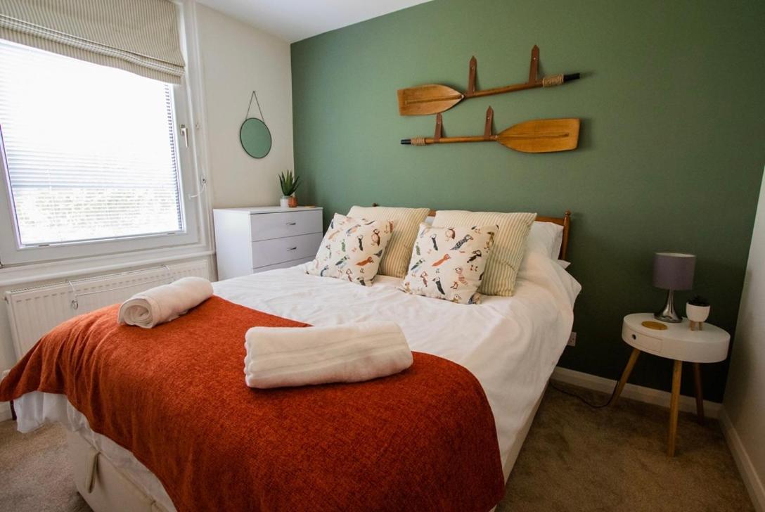 Beach View, 4 Bedroom House Opposite The Sea! Sleeps 10 Sandgate Exterior photo